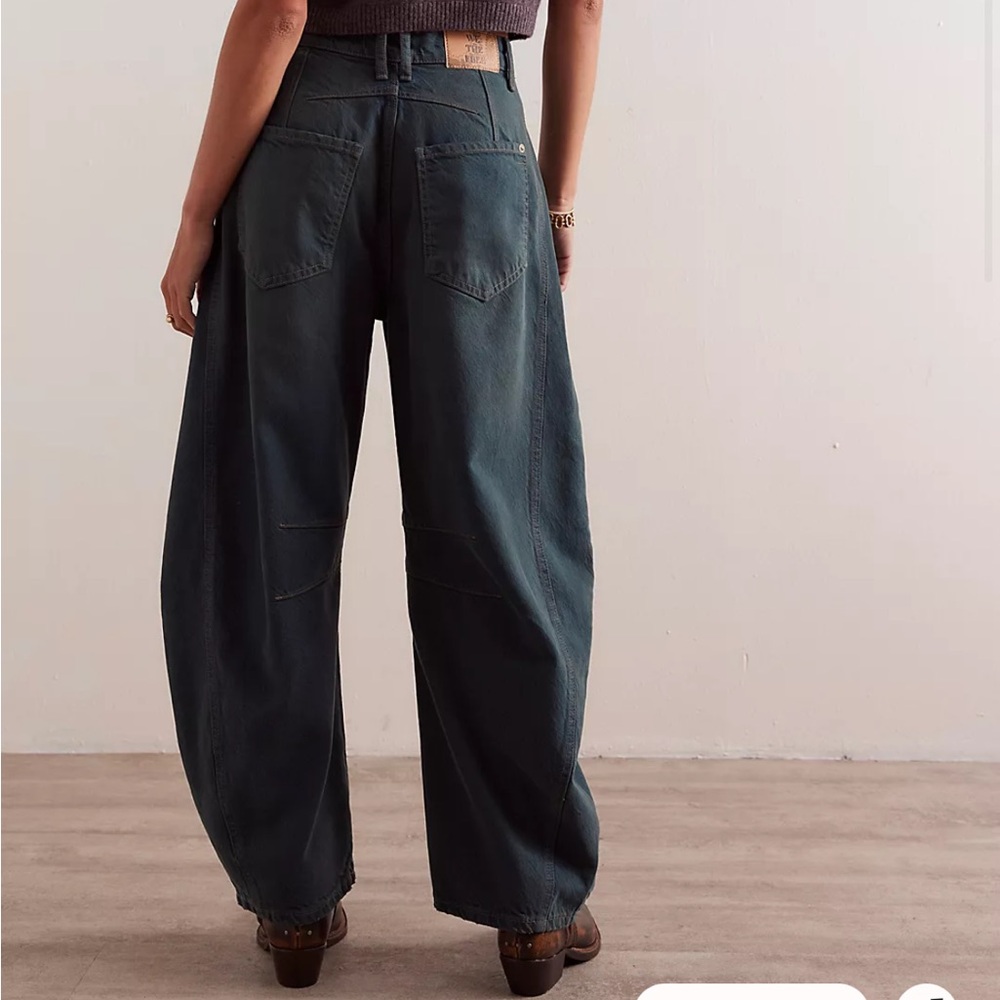GOOD LUCK BARREL JEANS IN LUKE GREEN - Picture 2 of 6
